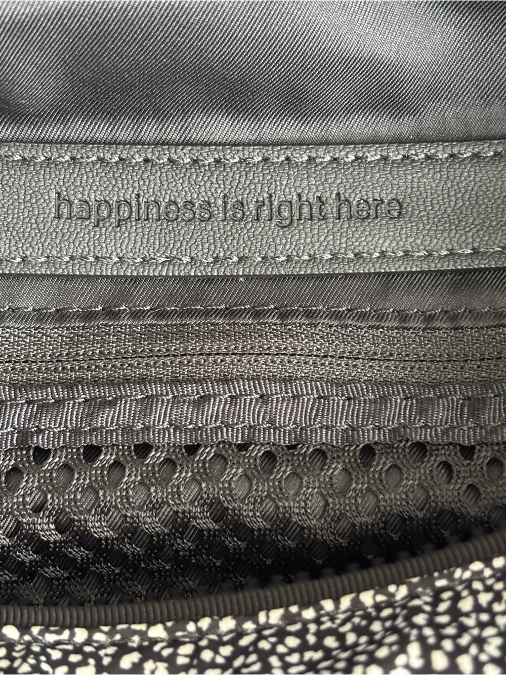 Lululemon Go Lightly Belt Bag Chakra Print Alpine White Black EUC - Picture 11 of 14